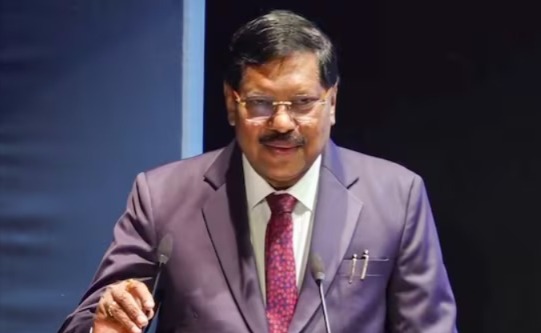 “আমি হতবাক”, সুপ্রিম কোর্টে জুতো ছোঁড়াকাণ্ডে মন্তব্য প্রধান বিচারপতির