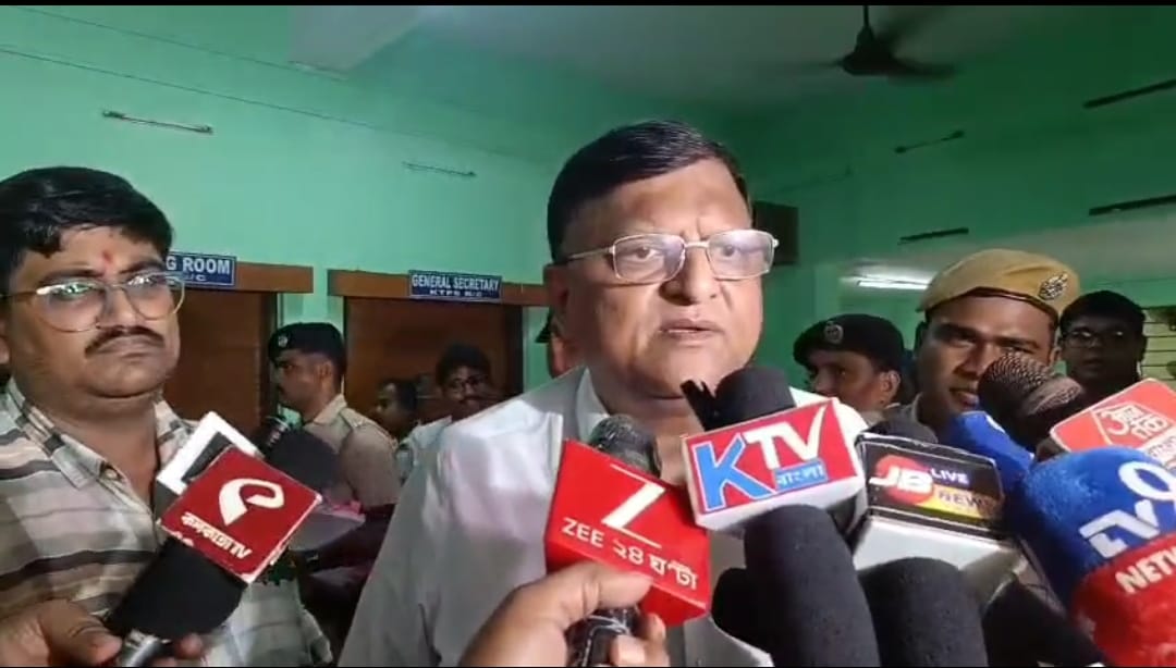 রাজ্যে SIR-এ কোনো বৈধ ভোটারের নাম বাদ যাবে না , কোলাঘাট বৈঠক শেষে কমিশনের সাফ বার্তা