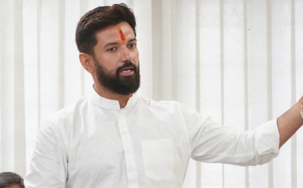 আসনরফায় সমঝোতা, বিজেপির ‘বশে’ চিরাগ