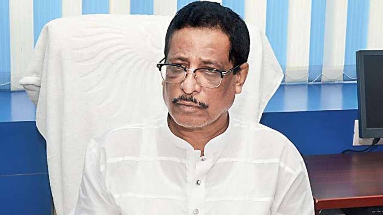 দলে শৃঙ্খলা না থাকলে দল এগোতে পারে না' , গোষ্ঠীদ্বন্দ্ব নিয়ে বার্তা বিধায়ক তাপস চ্যাটার্জীর