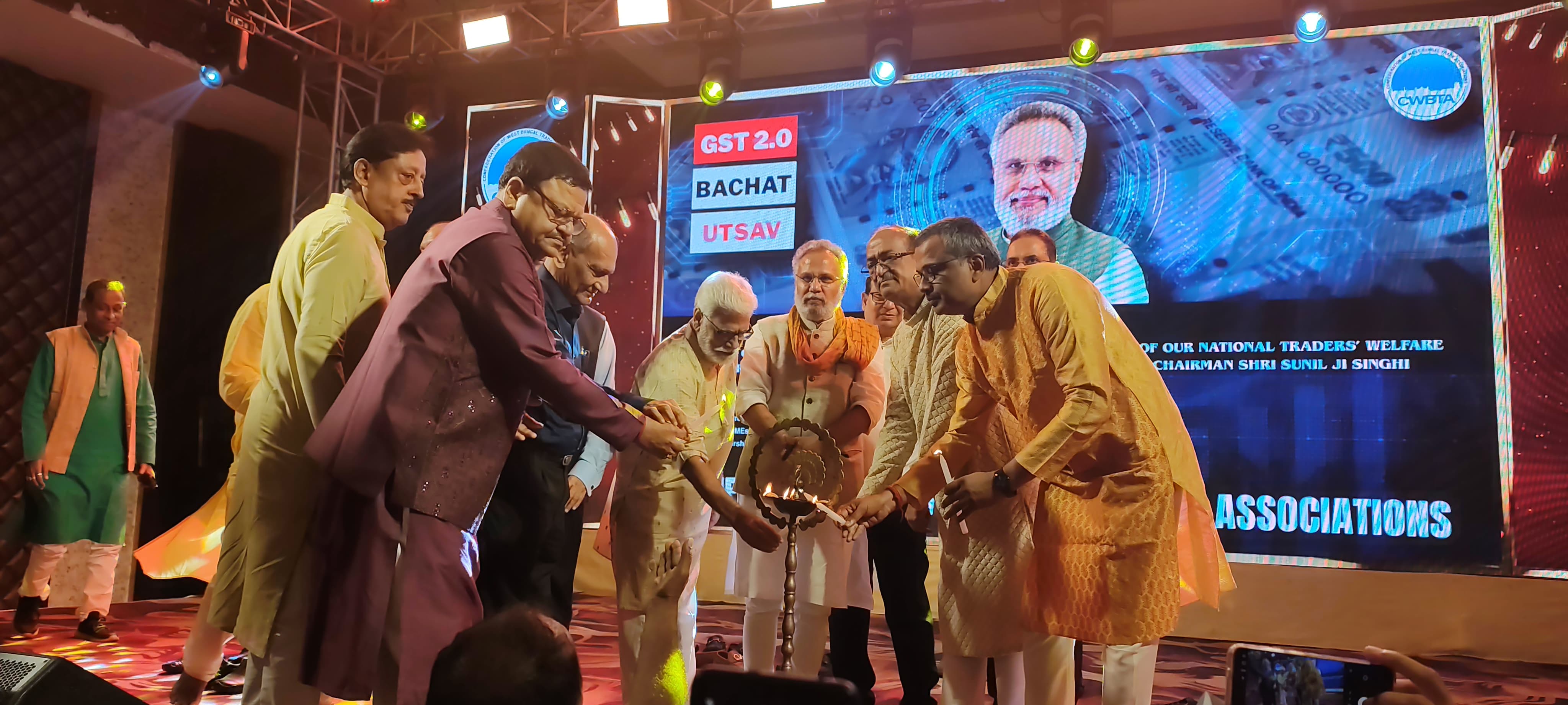 আলোর উৎসবে ঐক্যের দীপ্তি , বিজয়া ও দীপাবলীতে মিলল বাণিজ্যের নব প্রেরণা