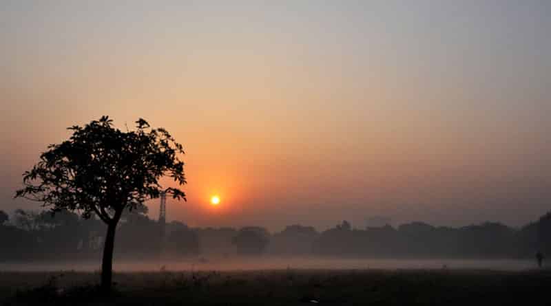 বর্ষা কাটিয়ে শীতের আগমনী সুর , কালীপুজোর আগে মেঘমুক্ত আকাশ