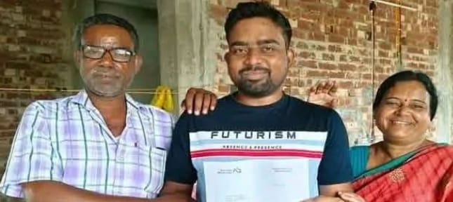 শ্রম মেধা ও ইচ্ছের কাছে অবশেষে ধরা দেয় সাফল্য, আন্তর্জাতিক স্তরে খ্যাতি ছড়িয়ে পড়েছে বাংলার শিবশংকরের
