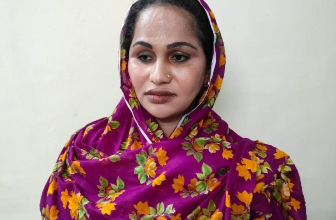 নকল পরিচয়পত্র বানিয়ে ৩০ বছর ধরে ভারতে বসবাস! গ্রেফতার ট্রান্সজেন্ডাদের বাংলাদেশি গুরু মা