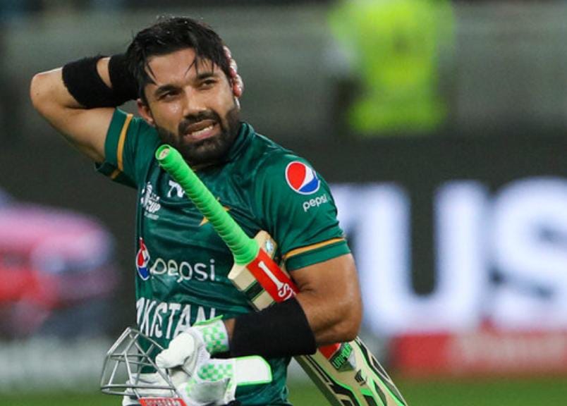 কাঁটা ঘায়ে নুনের ছিটে , অধিনায়কত্ব থেকে ছাঁটাইয়ের পর ভারতীয় ক্রিকেটারের কাছে হারলেন রিজওয়ান