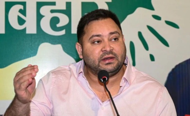 পঞ্চায়েত সদস্যদের জন্য একগুচ্ছ প্রতিশ্রুতি, ভোটমুখী বিহারে বড়সড় ঘোষণা তেজস্বীর