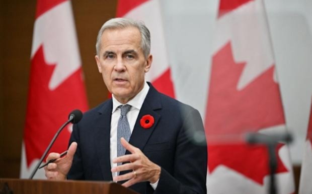 বিতর্কিত শুল্ক বিজ্ঞাপনে ক্ষুব্ধ ট্রাম্প, ক্ষমা চাইলেন কানাডার প্রধানমন্ত্রী