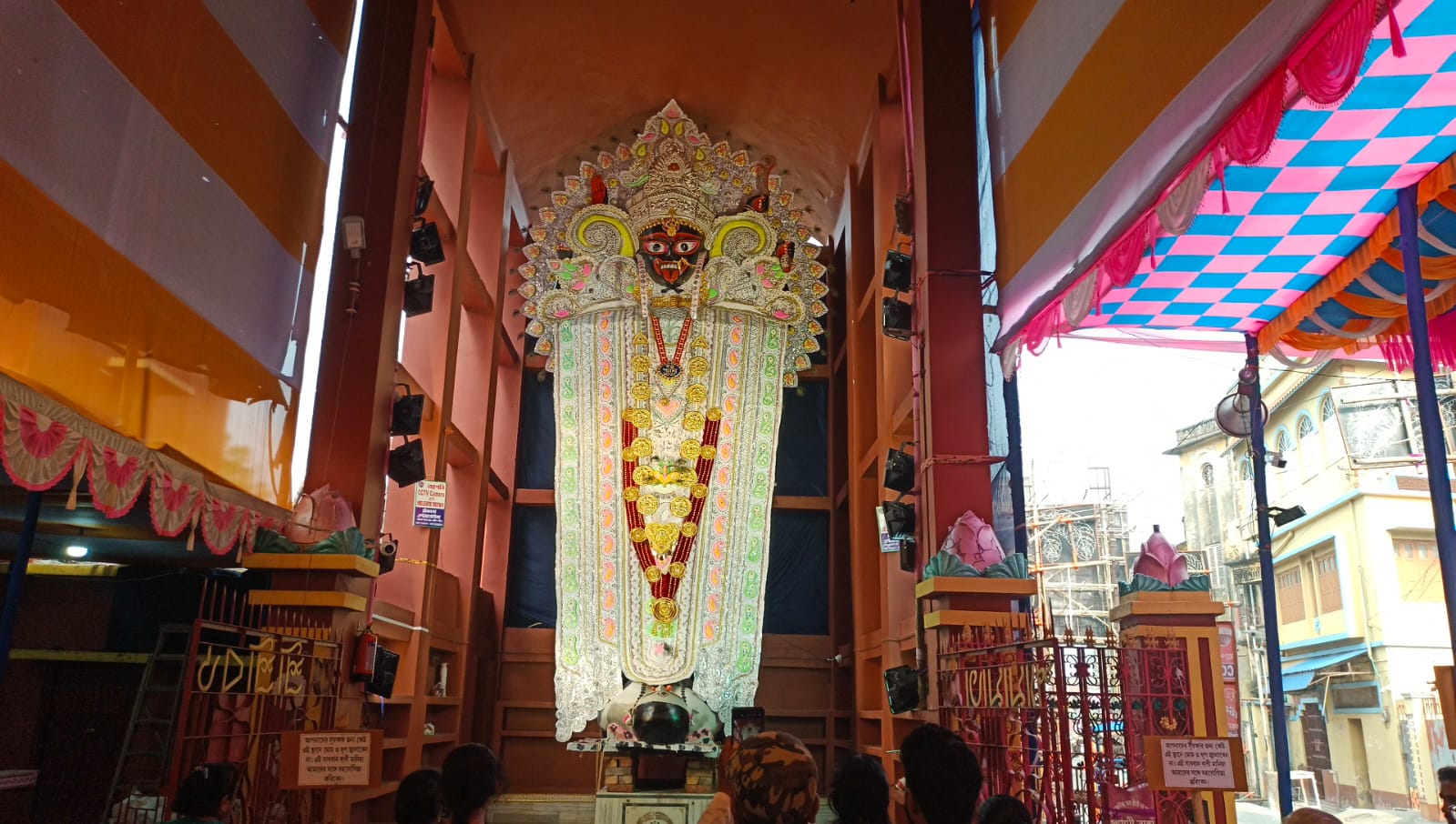 ৩০৮ তম বর্ষে বিশেষ আকর্ষণ , বড়শ্যামার পুজোয় মাতোয়ারা নবদ্বীপবাসী