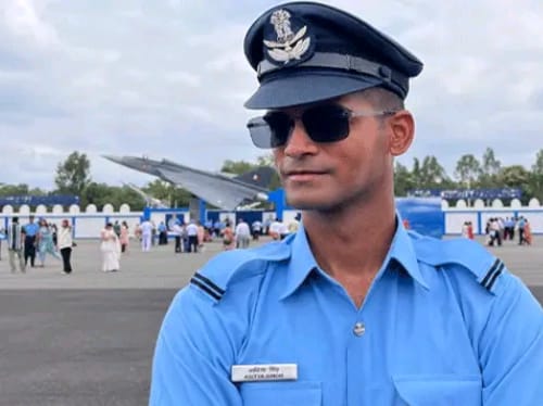 হাতের মুঠোয় স্বপ্ন, ভারতীয় সেনার ফ্লায়িং অফিসের পদে নিযুক্ত হলেন বাংলার আদিত্য