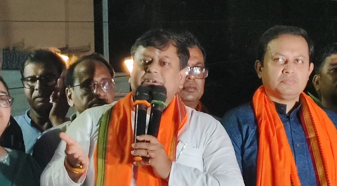 জগদ্ধাত্রী পুজোর নিরঞ্জনে পুলিশের অশ্রাব্য গালাগালি, সুকান্তের থানা ঘেরাও কর্মসূচি ঘিরে উত্তাল কৃষ্ণনগর