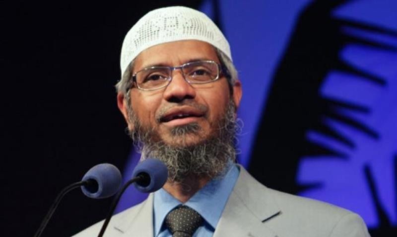 ভারতের কাছে নতজানু বাংলাদেশ! ‘মোস্ট ওয়ান্টেড’ জাকির নায়েকের ঢাকা সফরে নিষেধাজ্ঞা ইউনুস সরকারের