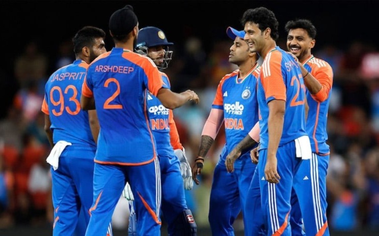 ওয়াশিংটন-অক্ষরদের ঘূর্ণিতে কুপোকাত অজিরা, টি-টোয়েন্টি সিরিজে এগোল টিম ইন্ডিয়া