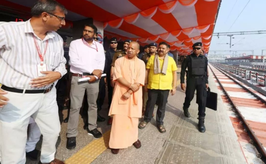 মোদির বারাণসী সফরের প্রস্তুতি তুঙ্গে, কড়া নজরদারি যোগীর
