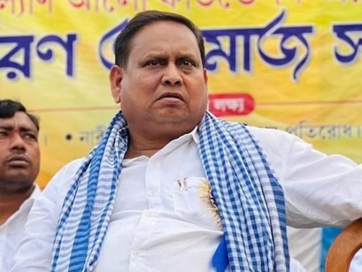 ২৬ এর আগে নতুন রাজনৈতিক সমীকরণ, দল গঠনের পথে হুমায়ুন কবীর