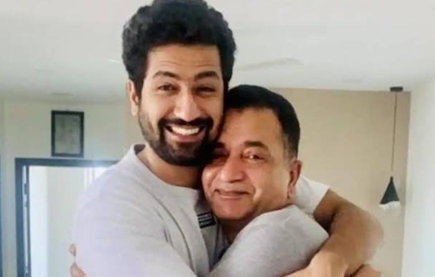 ঠাকুরদা হতে পেরে দারুণ লাগছে , নাতির আগমনে আত্মহারা ভিকির বাবা