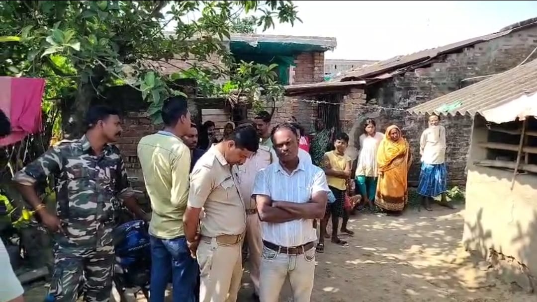 SIR আতঙ্কে বিষপান , কোলের শিশুকে নিয়েই আত্মঘাতী হওয়ার চেষ্টা ধনেখালির গৃহবধূর