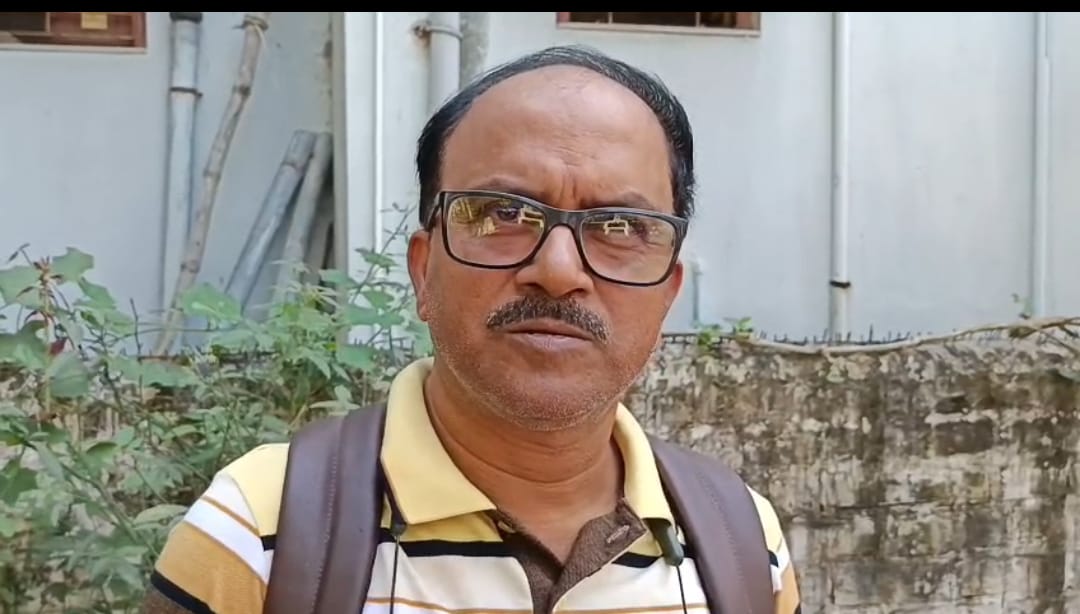 SIR আতঙ্কে প্রতারণা , টাকা না দিলে দেশ ছাড়া করার হুমকি ইউটিউবারের