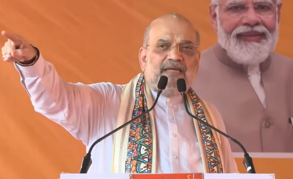 “বেছে বেছে প্রত্যেক অনুপ্রবেশকারীকে দেশ ছাড়া করব!” ভোটমুখী বিহারে হুঙ্কার শাহের