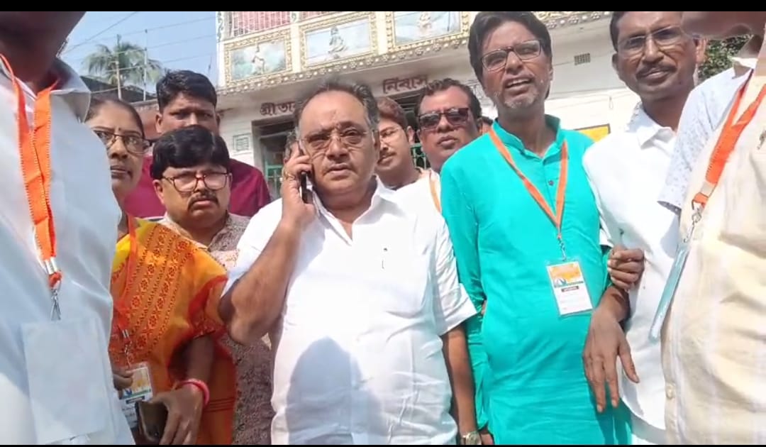 SIR আবহে কৃষ্ণনগরে কর্মী সভা , সংগঠন চাঙা করতে মাঠে নেমে পড়েছে শমীক ভট্টাচার্য