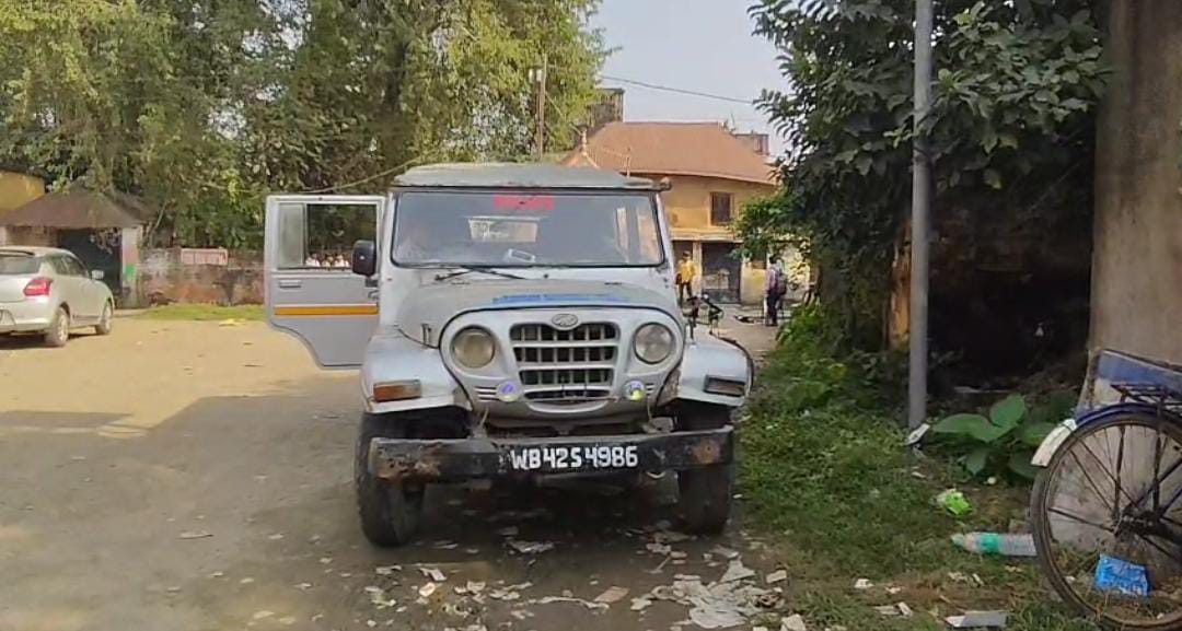 নলহাটি ব্যাংকে অস্বাভাবিক চুরি , পরিষেবা থেকে বঞ্চিত গ্রাহকরা