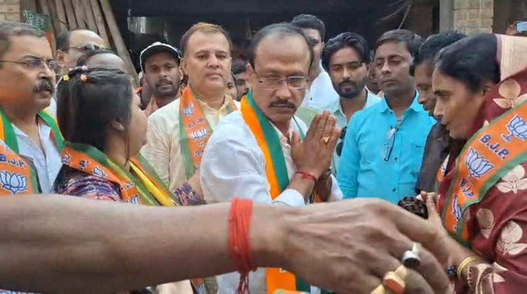 নির্বাচনের আগে দলে যোগ ১৬০টি পরিবারের , মুর্শিদাবাদের মাটি শক্ত করছে বিজেপি