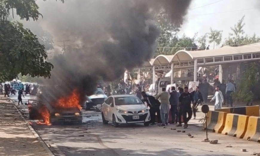 ভয়াবহ বিস্ফোরণ ইসলামাবাদের আদালত চত্বরে, মৃত ১২