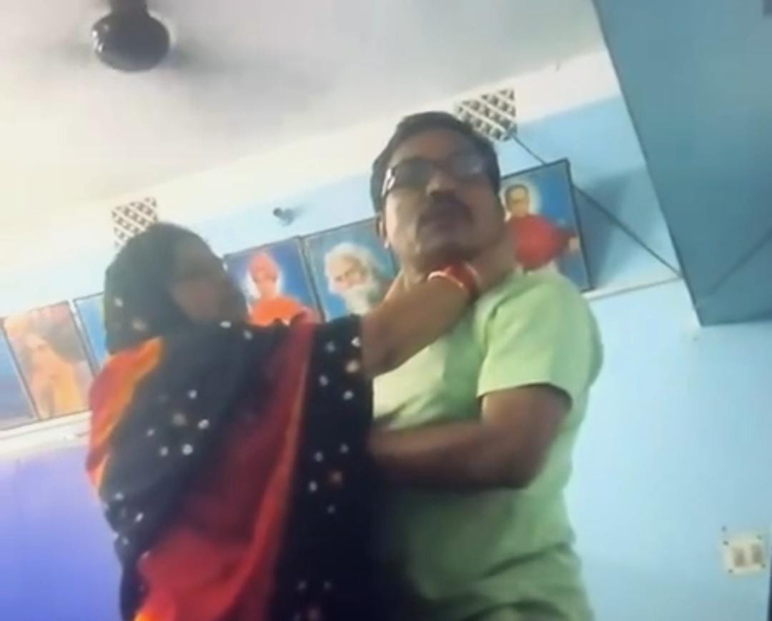 পঞ্চায়েত অফিসের ভেতরে তৃণমূল নেতার রাসলীলা , ভাইরাল ভিডিওতে তোলপাড় সোশ্যাল মিডিয়া