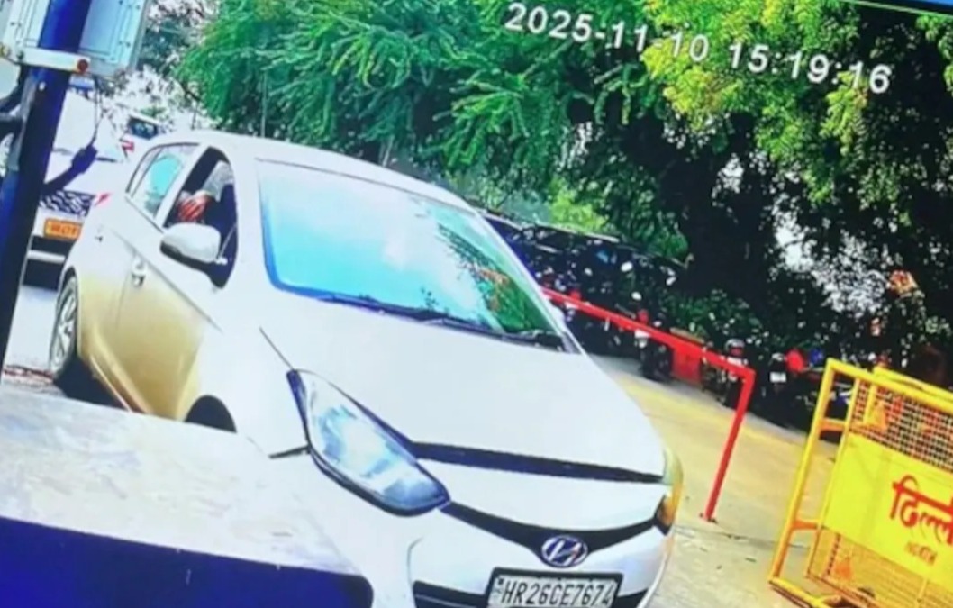 দিল্লি বিস্ফোরণের নেপথ্যে ফরিদাবাদ মডিউল! কনট প্লেস-ময়ূর বিহারে ঘোরে ‘অভিশপ্ত’ গাড়িটি