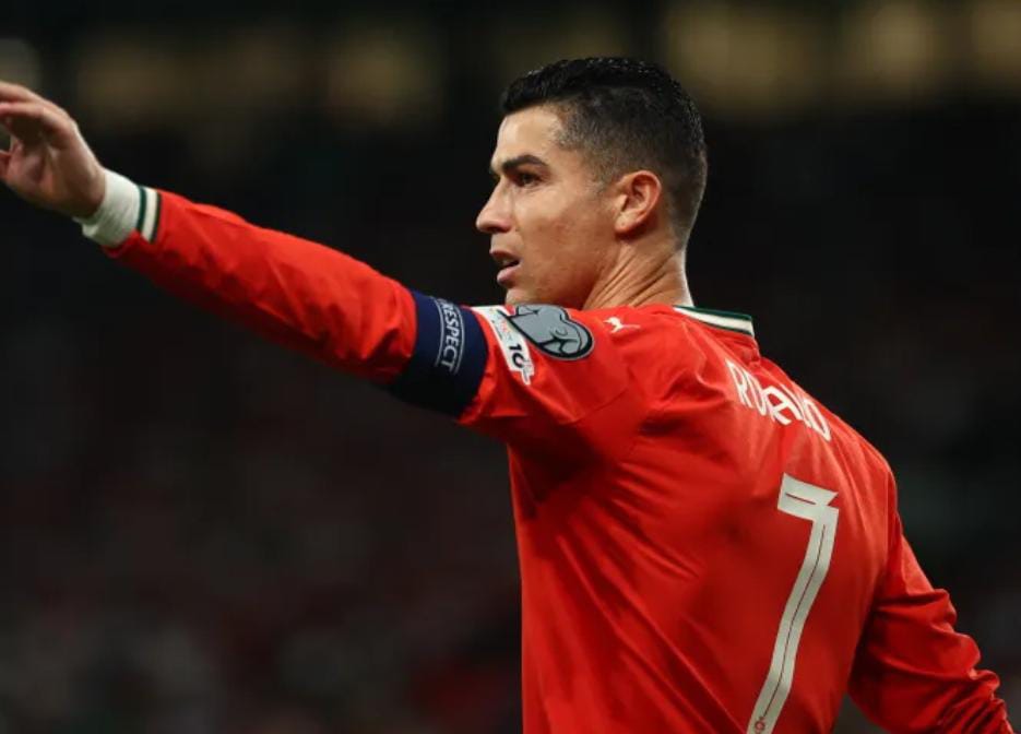 বিশ্বকাপের পরই অবসর , একসঙ্গে জোড়া চমক পর্তুগিজ তারকার