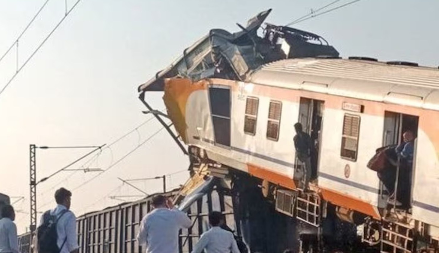 ছত্তিশগড়ে ট্রেন দুর্ঘটনায় চাঞ্চল্যকর তথ্য, পরীক্ষা না দিয়েই চালকের ছাড়পত্র!
