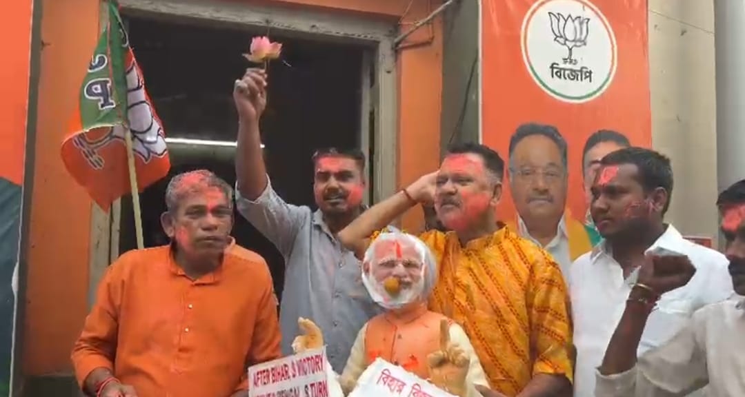 মুরলীধর সেন লেন থেকে শেওড়াফুলি , বিহার জয়ে রাজ্যজুড়ে বিজেপির বিজয়উল্লাস