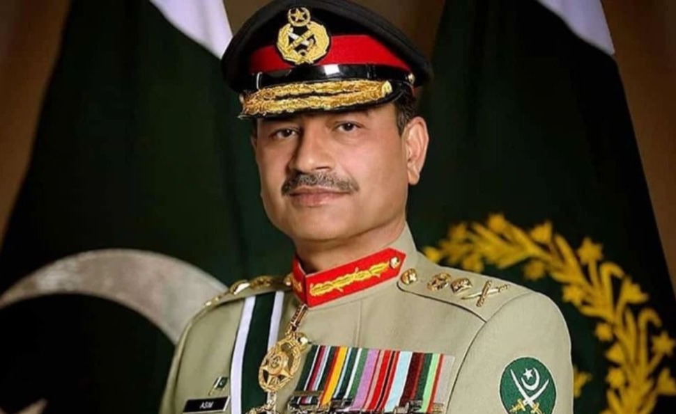 ক্ষমতা বৃদ্ধি মুনিরের, পাকিস্তানজুড়ে বিক্ষোভের ডাক বিরোধী জোটের