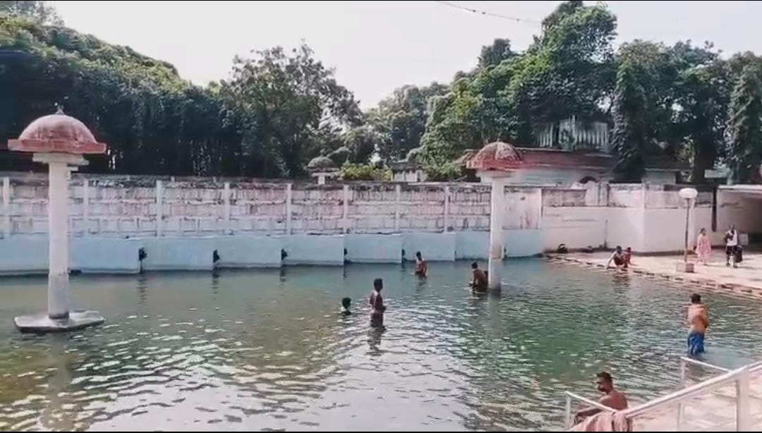 ঊষ্ণ প্রসবণে তীর্থ যাত্রীদের ভীড় ! অগণিত ভক্তের ঢল বাড়ছে রাঙামাটির দেশে