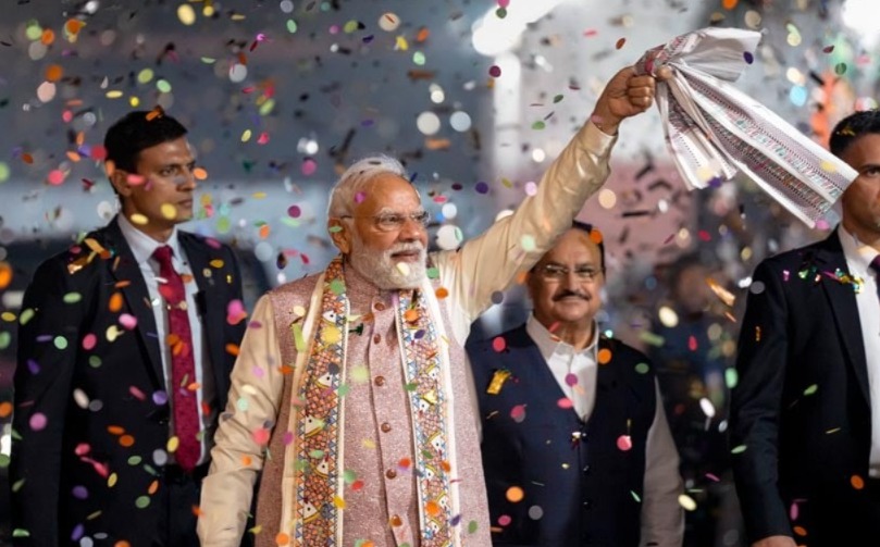 ধরাশায়ী মহাগটবন্ধন, গামছা উড়িয়ে বিহারবাসীকে ধন্যবাদ জ্ঞাপন মোদির