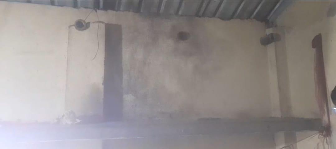 ভরসন্ধ্যায় বিস্ফোরণে কেঁপে উঠল খড়দহ , ঘরে মজুত বারুদ নিয়ে দানা বাঁধছে রহস্য