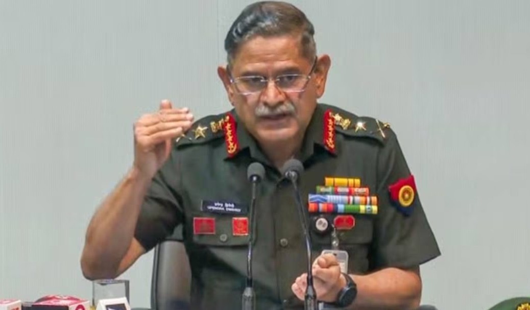 “শান্তি ভঙ্গের চেষ্টা করলেই পাল্টা জবাব”, পাকিস্তানকে হুঙ্কার ভারতের সেনাপ্রধানের