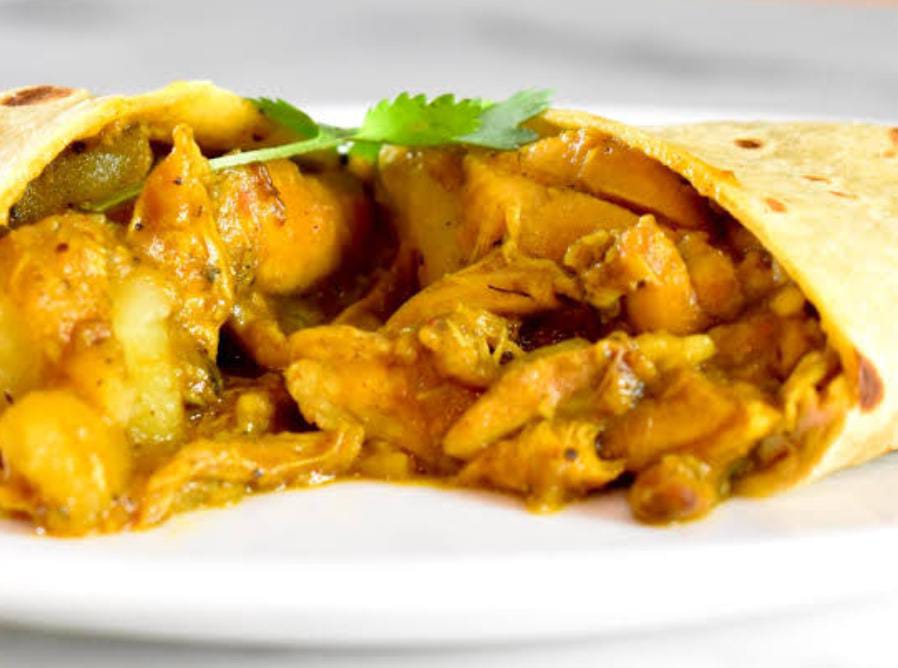 খিদের পেটে চটজলদি বানিয়ে ফেলুন রুটি র‍্যাপ