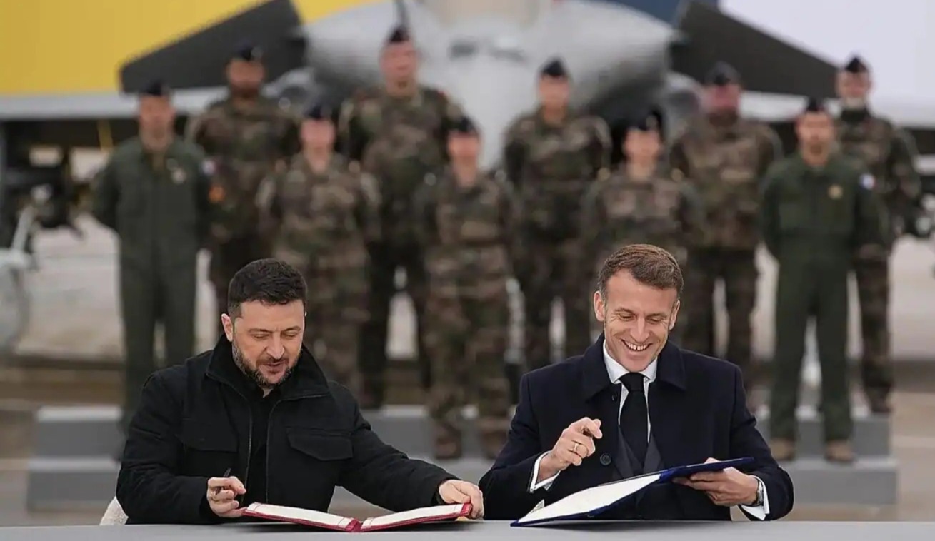 শক্তি বাড়াচ্ছে ইউক্রেন, ফ্রান্সের সঙ্গে ১০০ রাফালের চুক্তি জেলেনস্কির