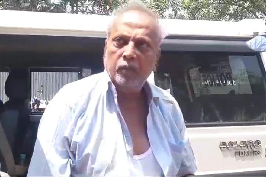 পার্থের পর মুক্তির পথে কল্যাণময়, সিবিআই মামলায় শর্তসাপেক্ষে জামিন হাই কোর্টে