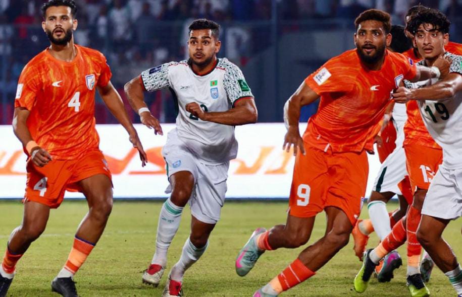 ফিফা তালিকায় ক্রমশ অধঃপতনে ভারত , তিন ধাপ ওপরে বাংলাদেশ