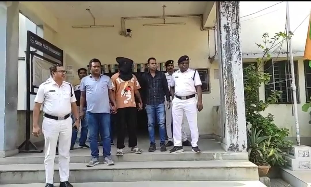 শিবপুরে অভিজাত আবাসনে গুলিবিদ্ধ গৃহবধূ , খুনের চেষ্টায় গ্রেফতার স্বামী