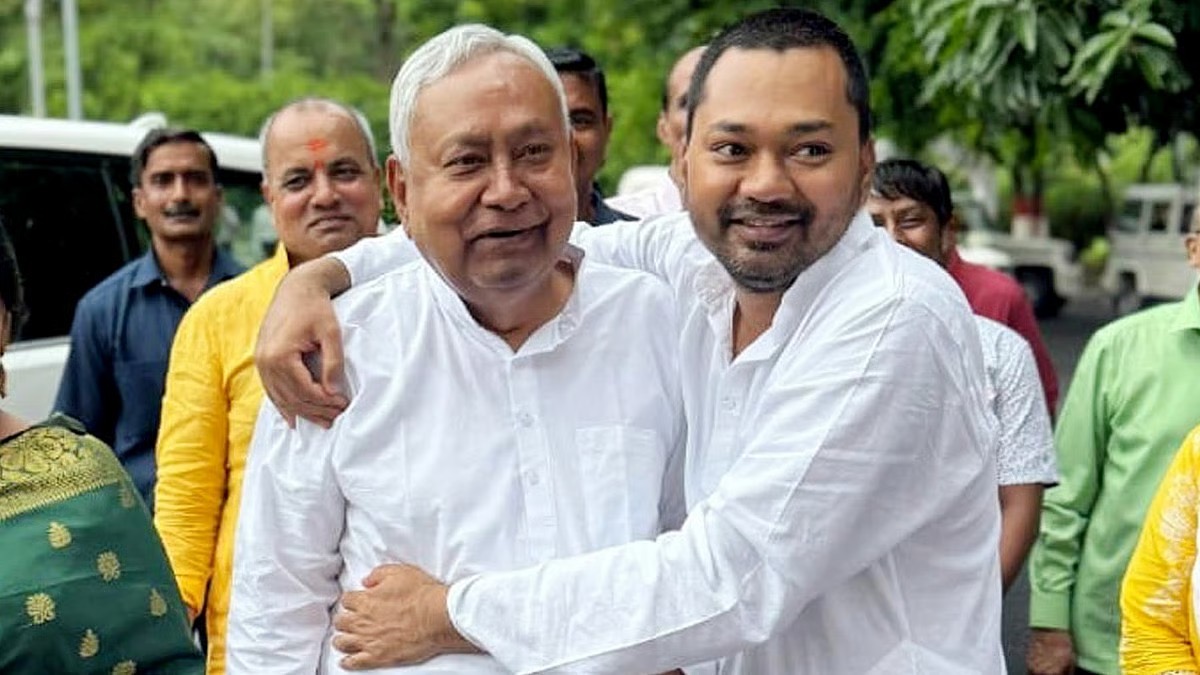 দশমবার মুখ্যমন্ত্রী পদে নীতীশ, শুভেচ্ছাবার্তা ছেলে নিশান্তের