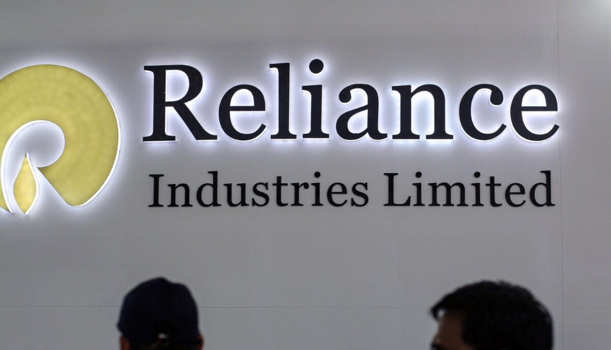 ট্রাম্পের দাবি মেনে নিল ভারত! রুশ তেল কেনা বন্ধের পথে রিলায়েন্স