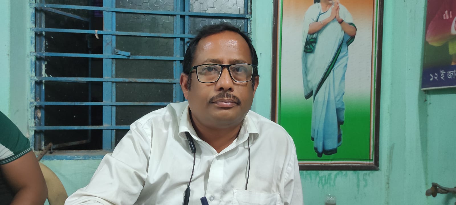 সকালে ইস্তফা, সন্ধ্যায় প্রত্যাহার, চুঁচুড়ায় তৃণমূল কাউন্সিলরের নাটকীয় ভূমিকা