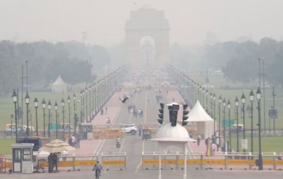 ‘বিষাক্ত’ দিল্লির বাতাস, কপালে চিন্তার ভাঁজ পরিবেশবিদদের
