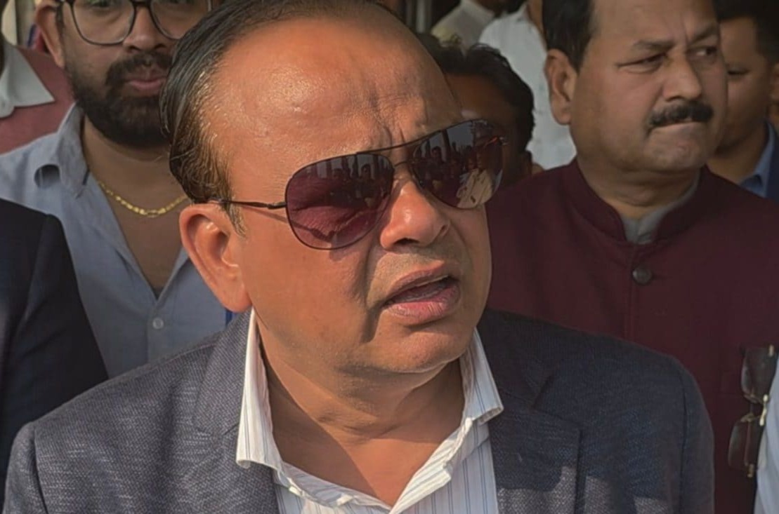 “বাড়ি এলে তালাবন্ধ করে রাখুন BLO-দের”, বিতর্কিত মন্তব্য ঝাড়খণ্ডের স্বাস্থ্যমন্ত্রীর