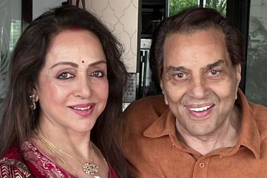 ধর্মেন্দ্র হয়েছিলেন দিলওয়ার খান ,  নিজের প্রেমিকার জন্য গ্রহণ করেছিলেন ইসলাম ধর্মও