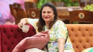 হাঁটে হাড়ি ভেঙে বিগ বসের ঘর থেকে বেড়িয়ে গেলেন কুনিকা , তীব্র বিতর্কে গৌরব খান্না