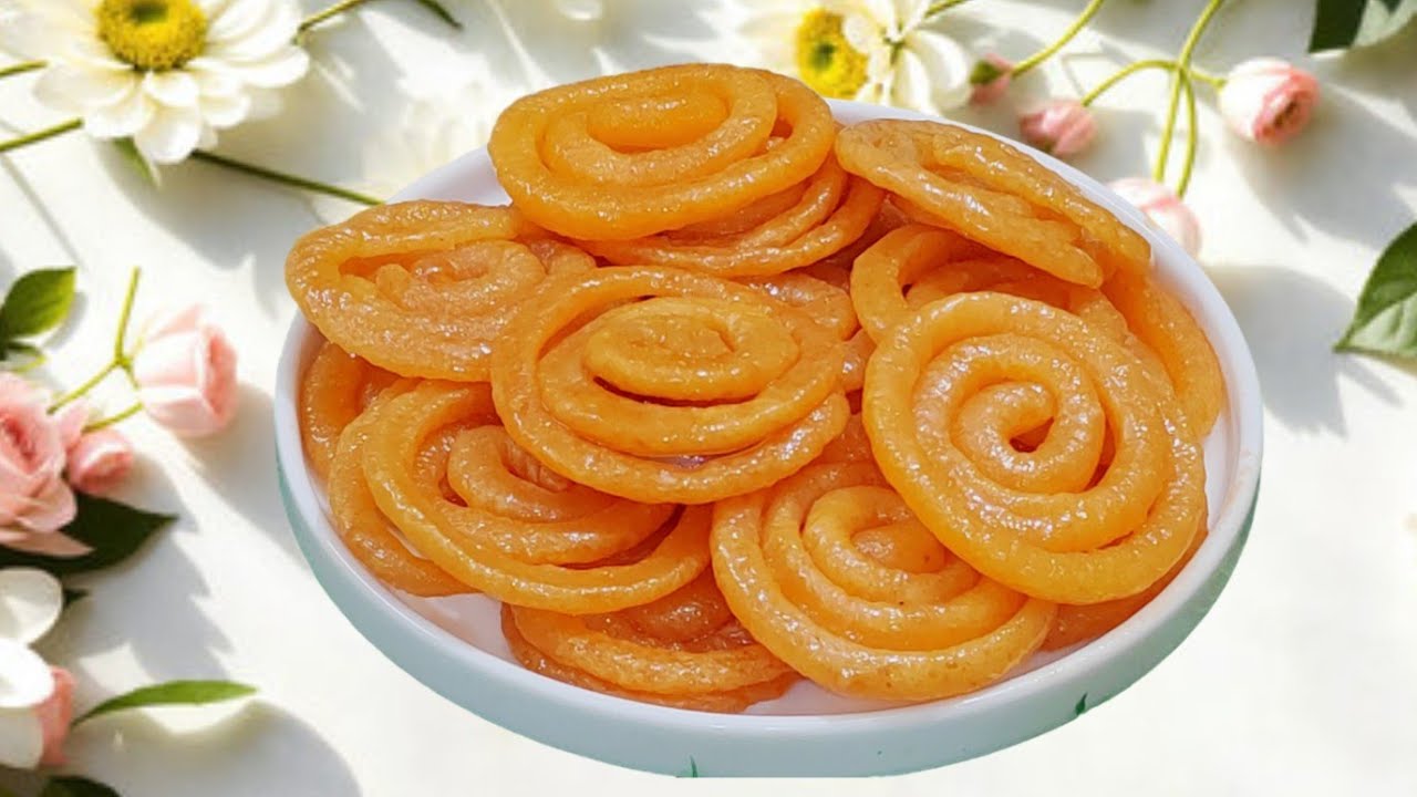 জিলিপির প্যাঁচে প্যাঁচে লুকিয়ে আছে নানা গল্প