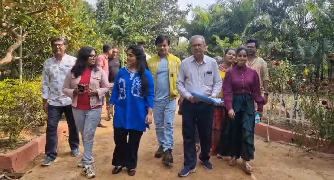 পদে পদে বাড়ছে নারীদের বিপদ , সমাজের চালচিত্রে তৈরি হচ্ছে আড্ডা